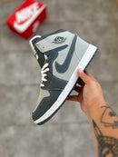 Nike Air Jordan 1