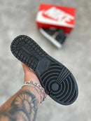 Nike Air Jordan 1