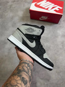 Nike Air Jordan 1